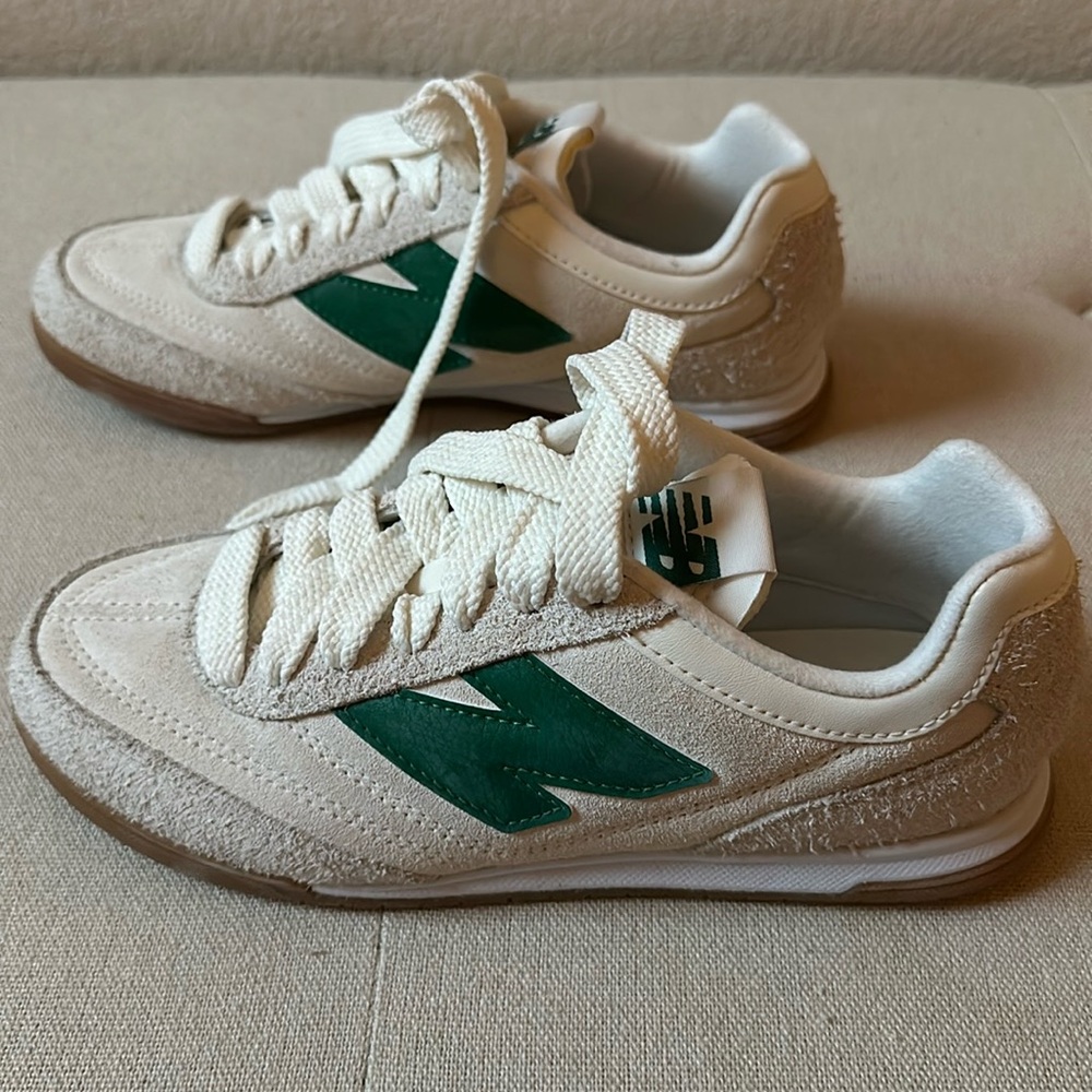 New Balance RC42 Sea Salt Classic Pine Gum Women’s Size 5